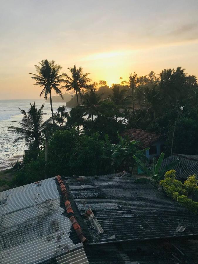 The Reef Weligama Hotel Bagian luar foto