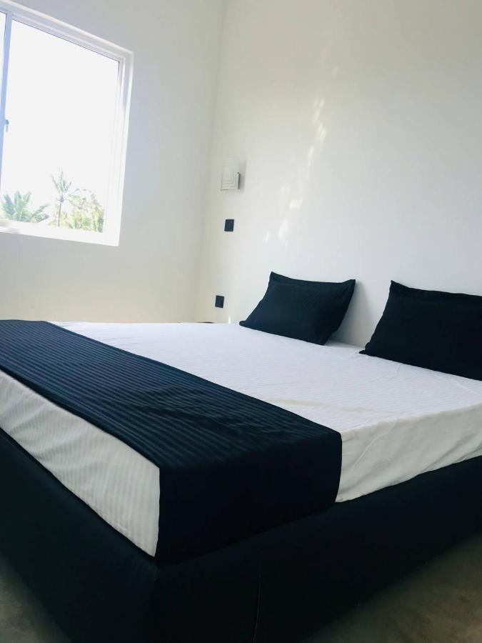 The Reef Weligama Hotel Bagian luar foto
