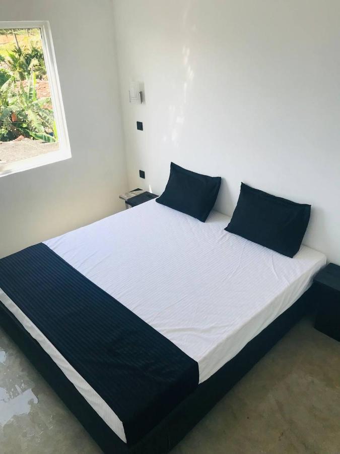 The Reef Weligama Hotel Bagian luar foto