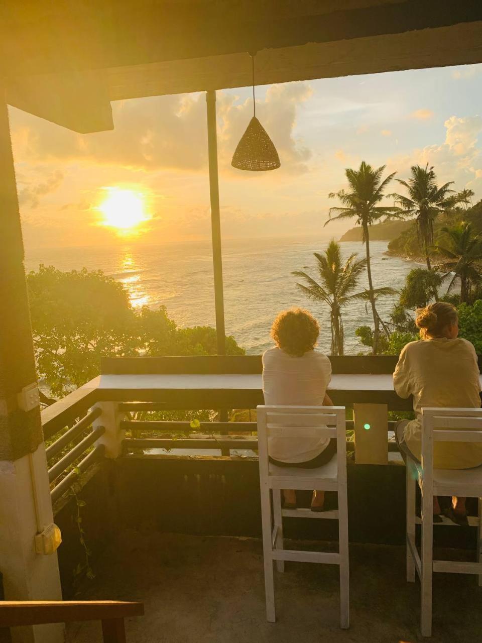 The Reef Weligama Hotel Bagian luar foto